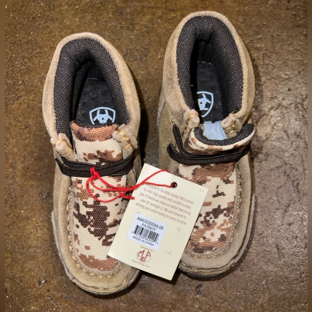 Toddler Ariat boots Size 6